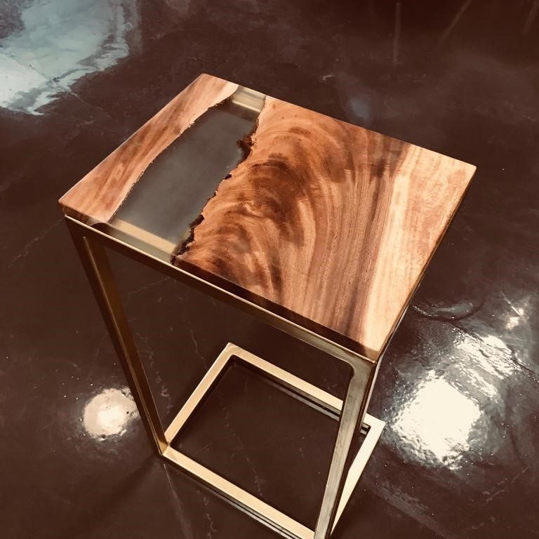 Coffee table clear resin UAE